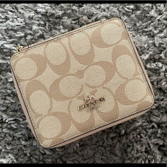 NWT COACH Large Jewelry Organizer Box in Signature Canvas - Picture 2 of 6